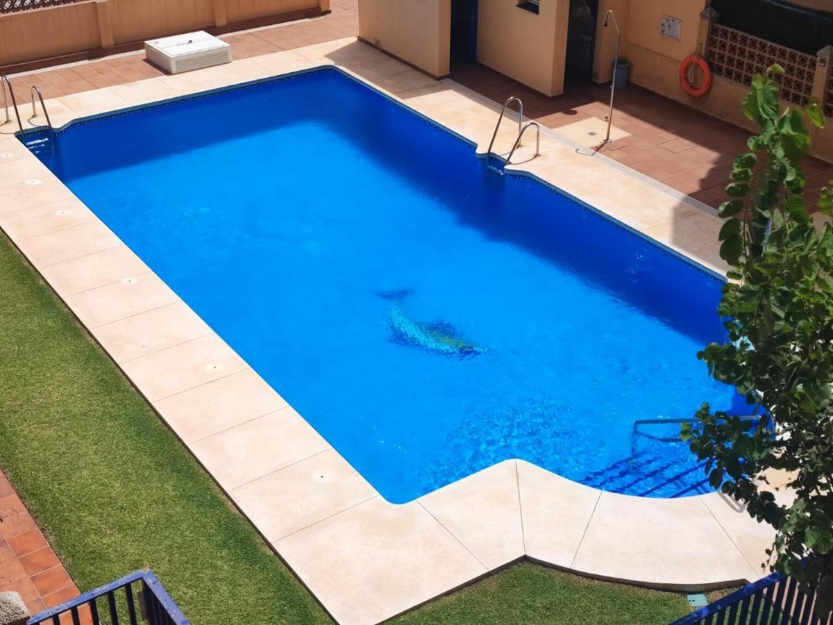 Apartment Casa Playa Guadalmar, Beautiful In Front Of The Sea, Wifi, Ac, Smart Tv, Private Parking *