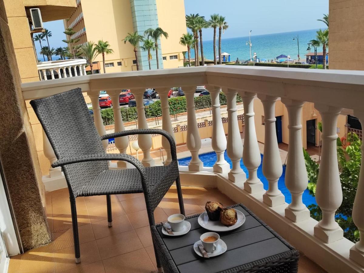 Casa Playa Guadalmar, Beautiful In Front Of The Sea, Wifi, Ac, Smart Tv, Private Parking Apartment Malaga