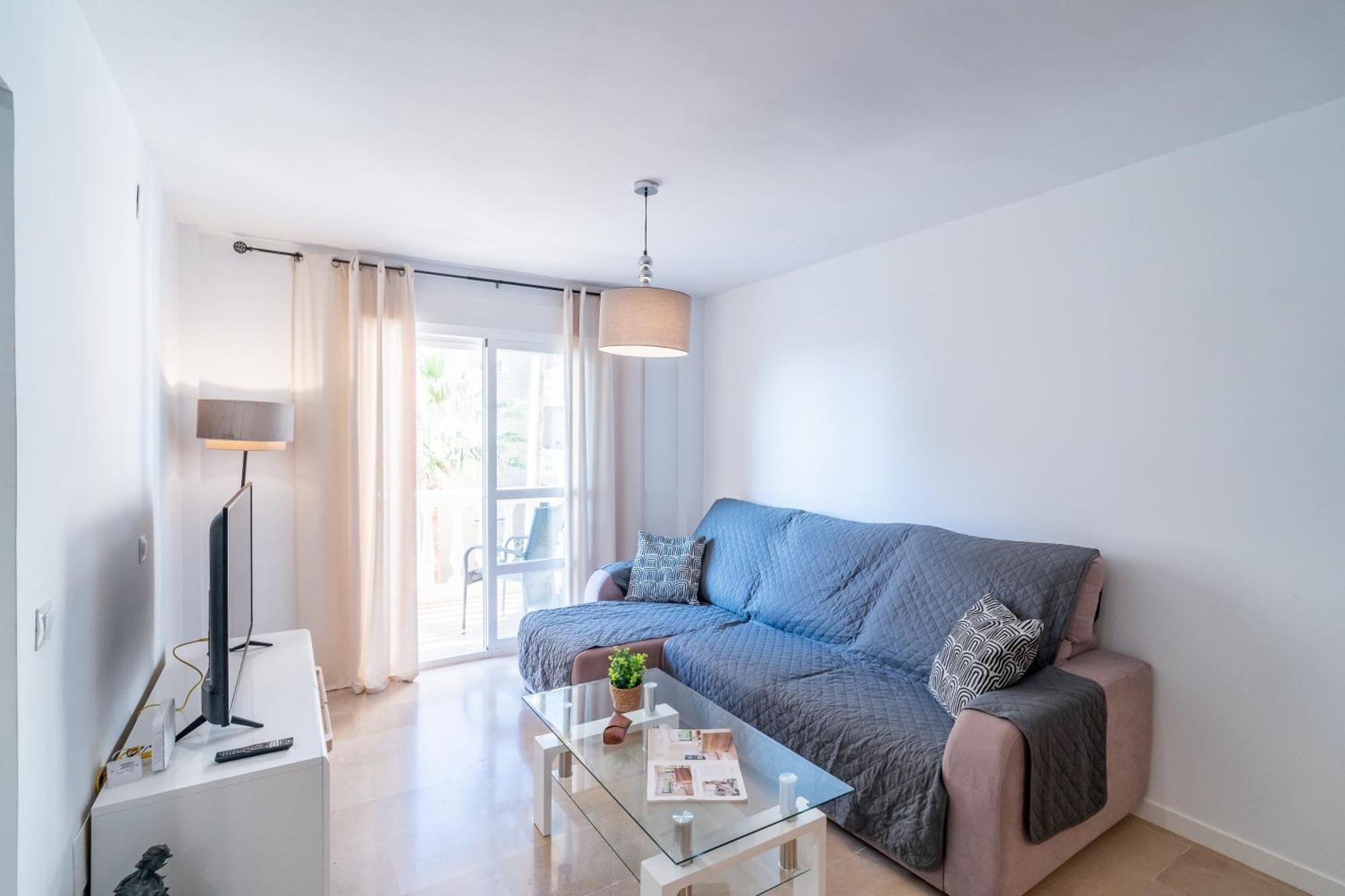 Apartment Casa Playa Guadalmar, Beautiful In Front Of The Sea, Wifi, Ac, Smart Tv, Private Parking Malaga